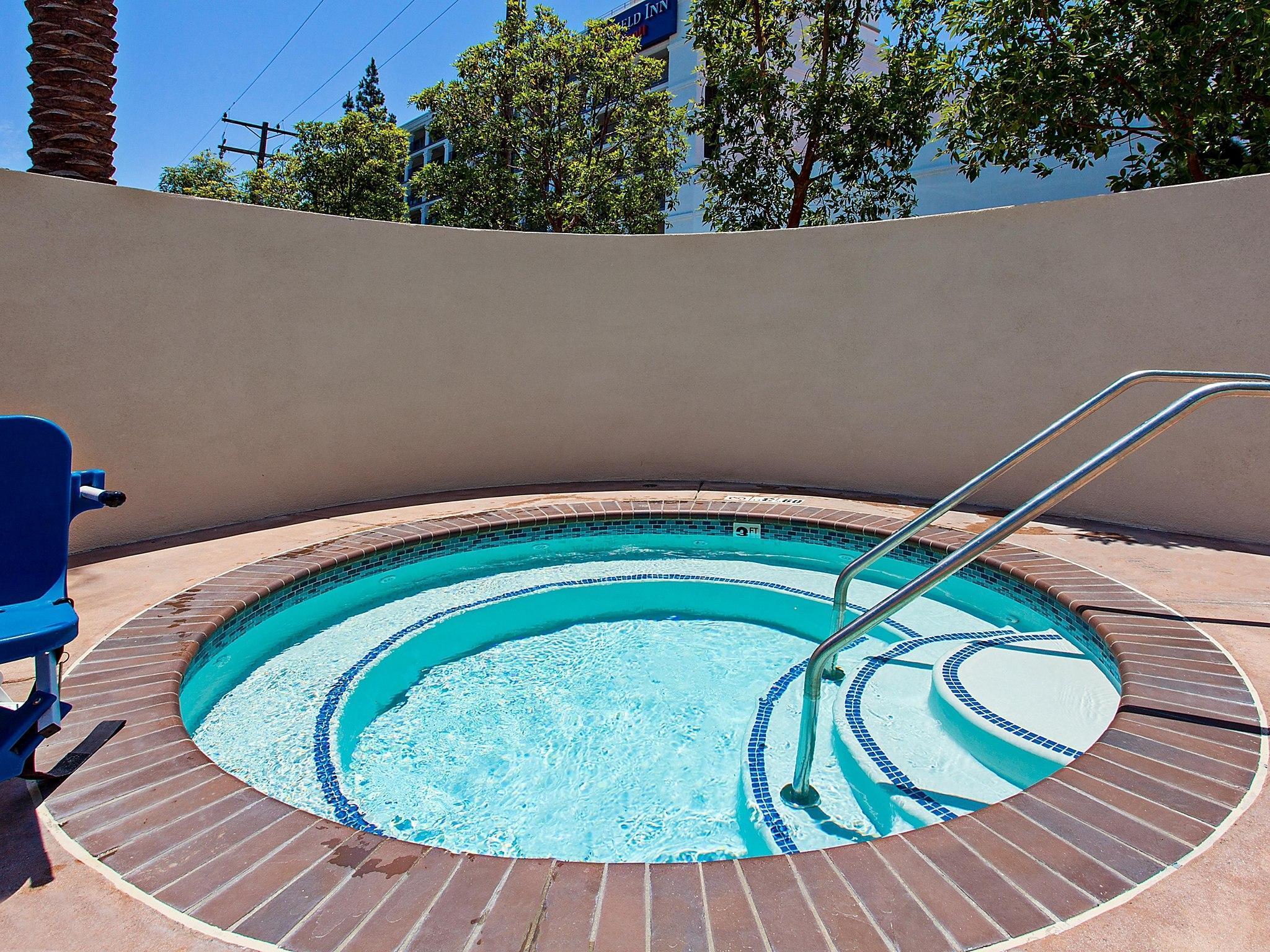 Holiday Inn Express&Suites Anaheim Resort Area, an IHG Hotel Exterior foto